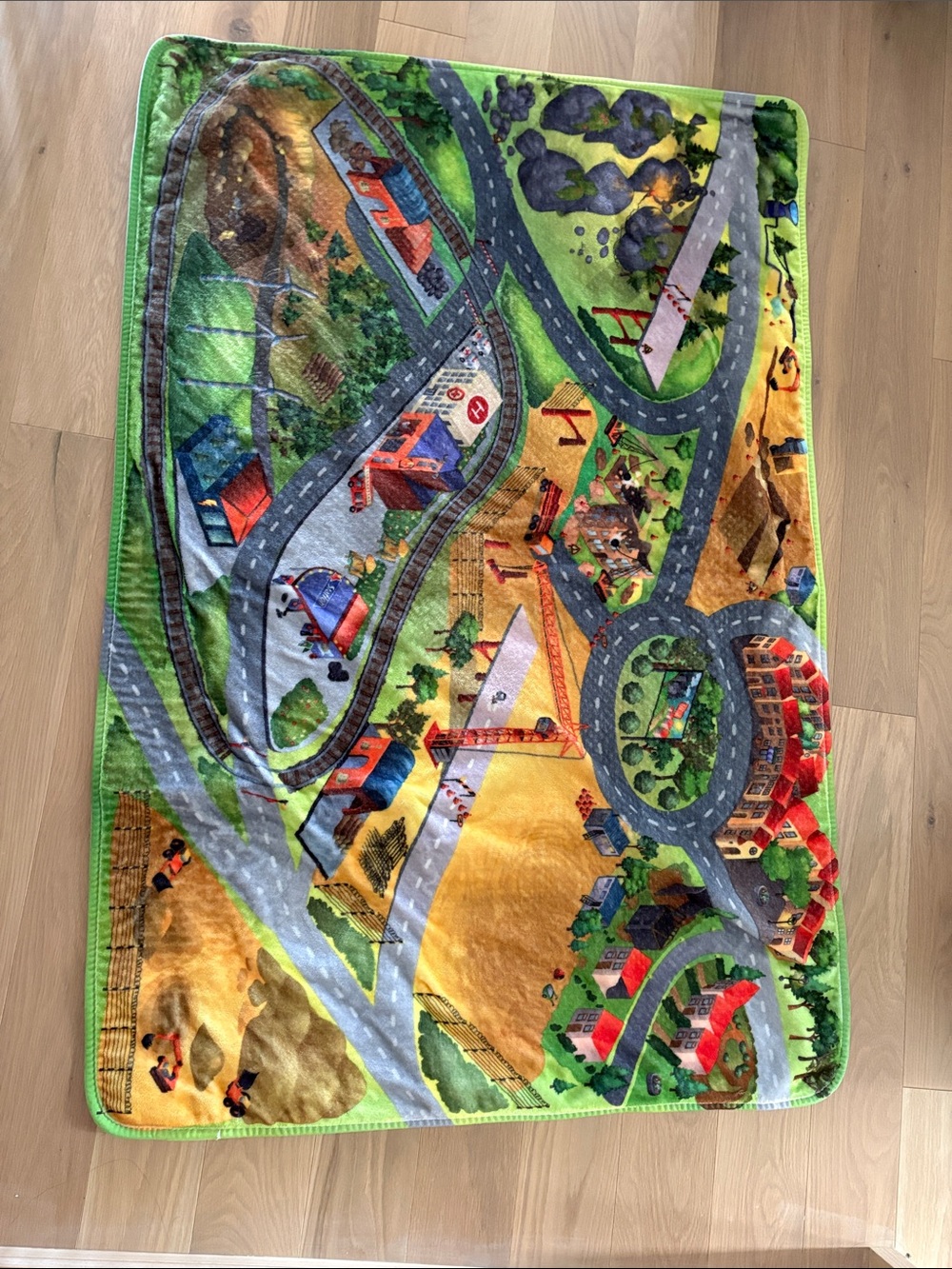 Kids Play Mat Rug with Road Map Design - Green